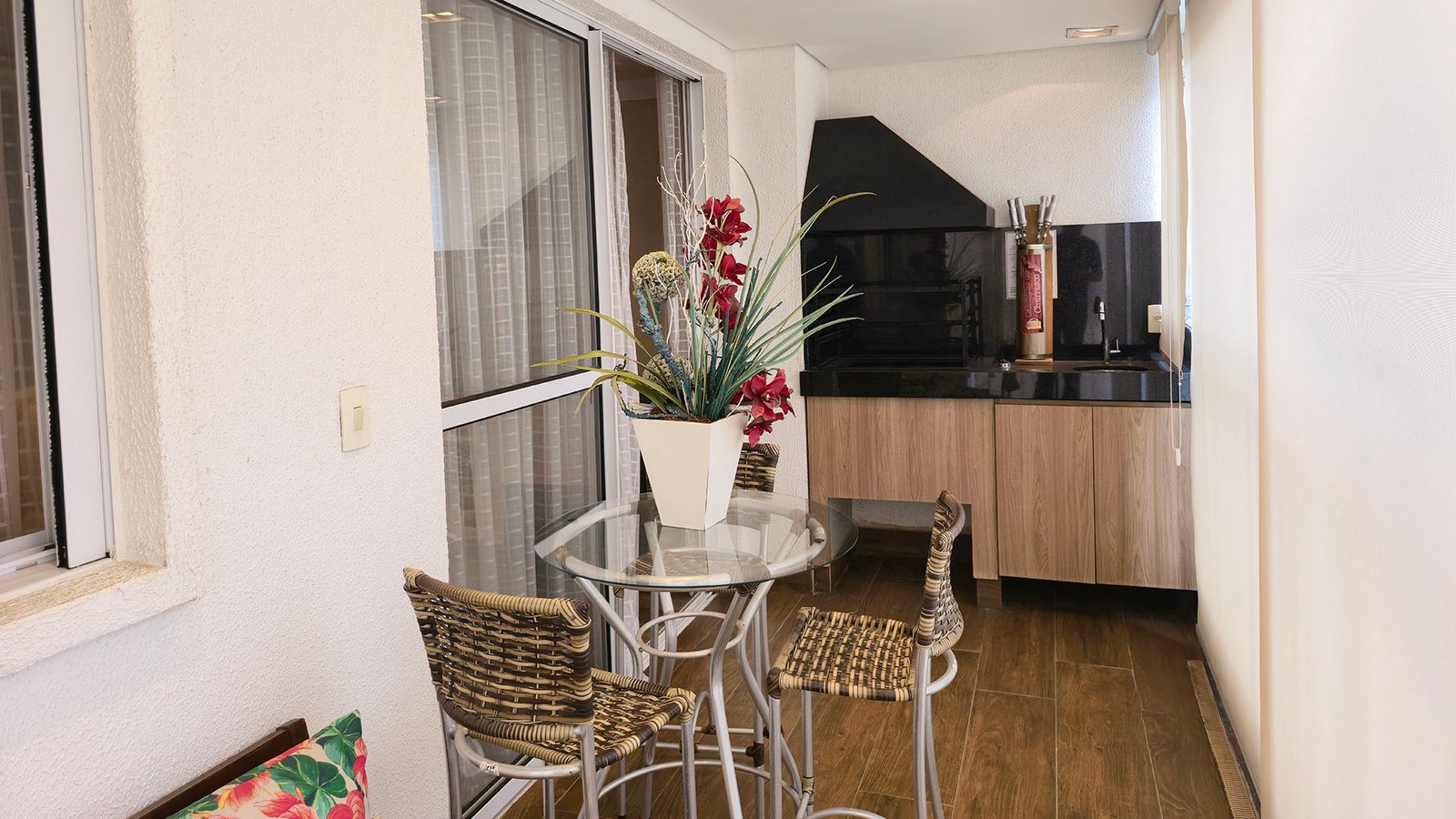 2 Dorms | 1 Suíte | Varanda Gourmet | APTO MOBILIADO - Foto 24